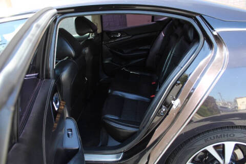 2016 Nissan Maxima Platinum