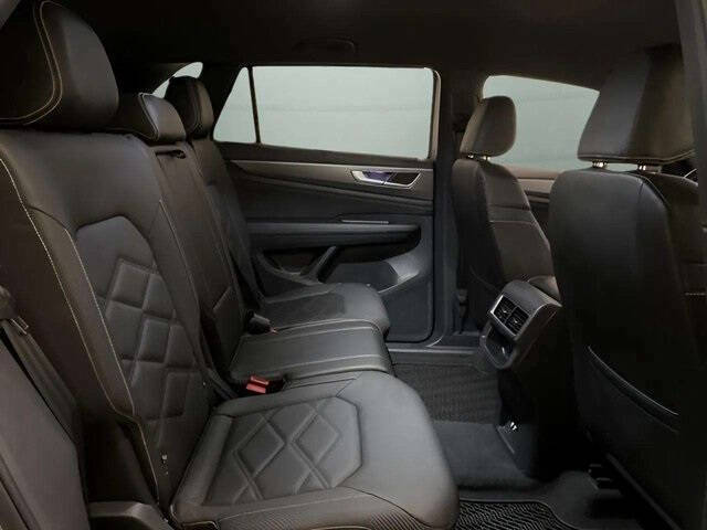 2025 Volkswagen Atlas Cross Sport SE 4Motion