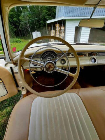1956 Pontiac Chieftain
