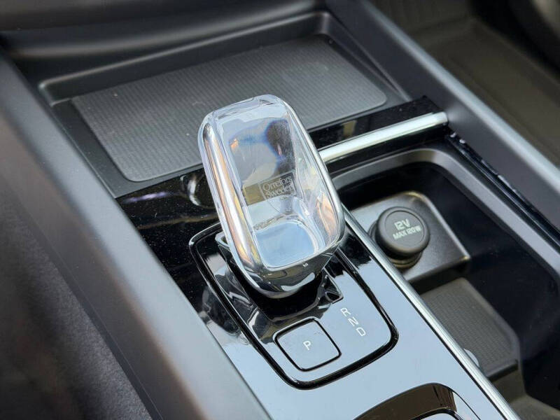 2026 Volvo XC60 T8 Plus