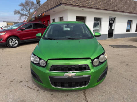 2016 Chevrolet Sonic LT Auto