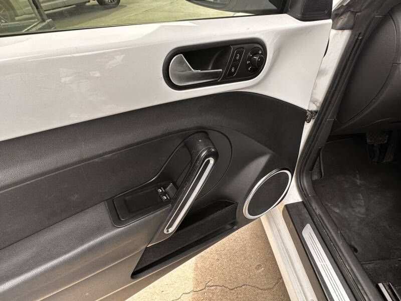 2012 Volkswagen Beetle 2.5L