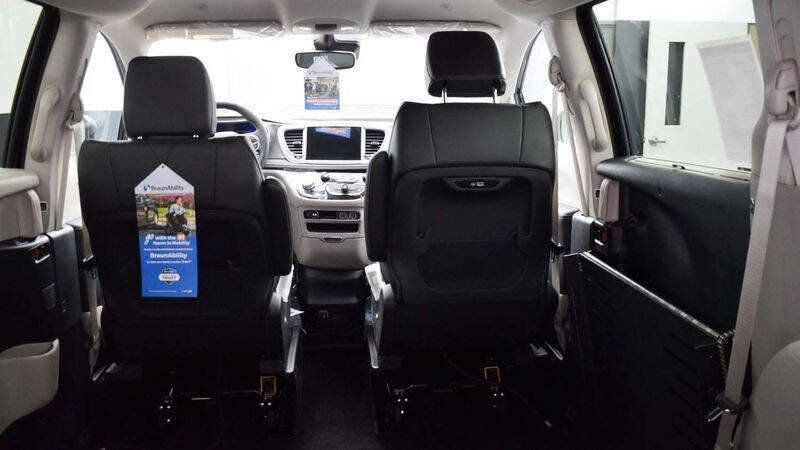 2024 Chrysler Pacifica Touring L