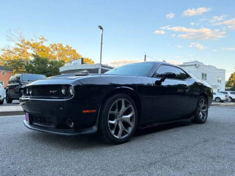 2016 Dodge Challenger SXT Plus