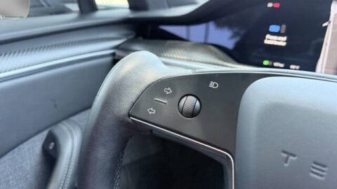 2025 Tesla Model S Plaid