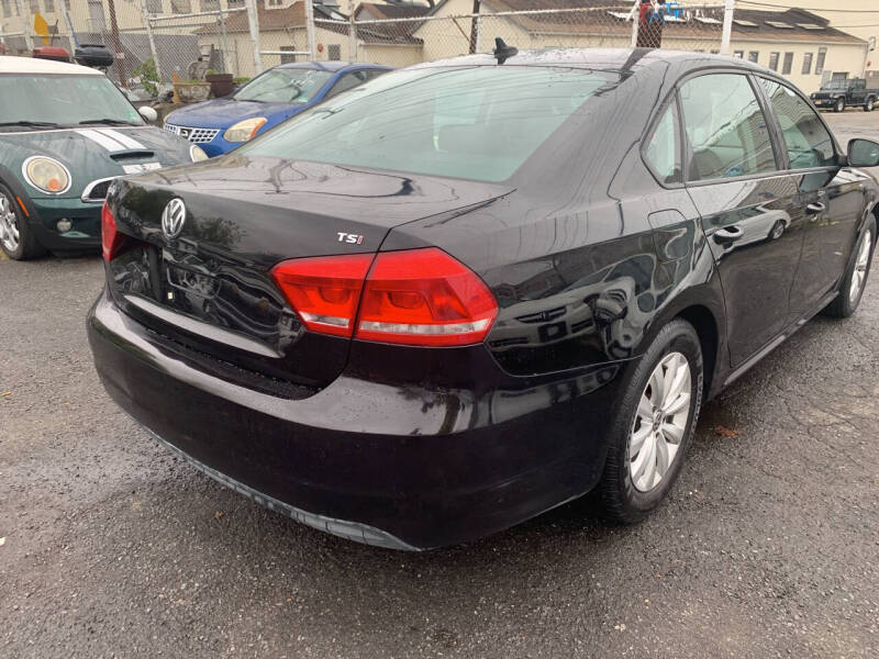 2014 Volkswagen Passat 1.8T Wolfsburg Edition PZEV