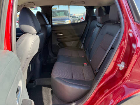 2025 Nissan Kicks SR