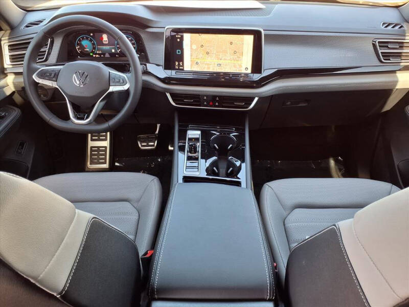 2026 Volkswagen Atlas Cross Sport SEL R-Line Black 4Motion