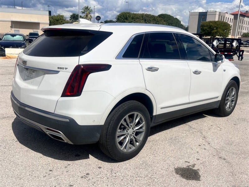 2022 Cadillac XT5 Premium Luxury