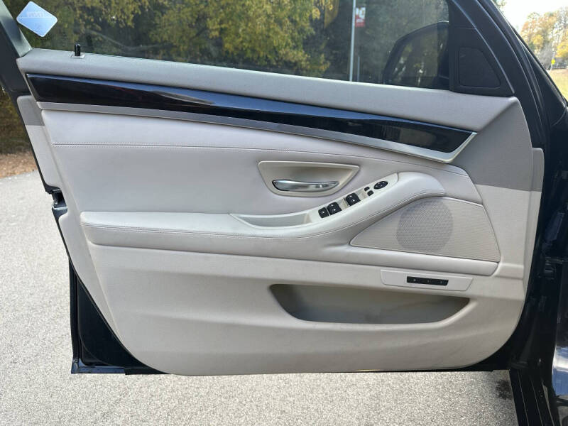 2014 BMW 5 Series 528i