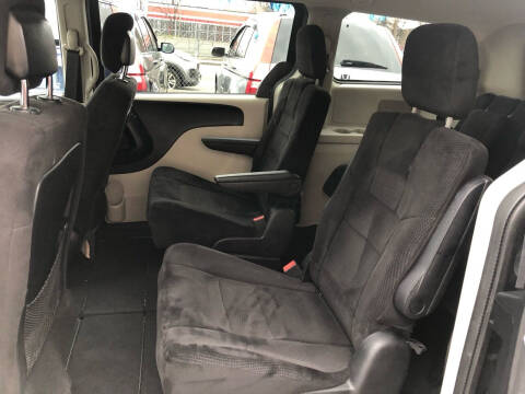 2013 Dodge Grand Caravan SE