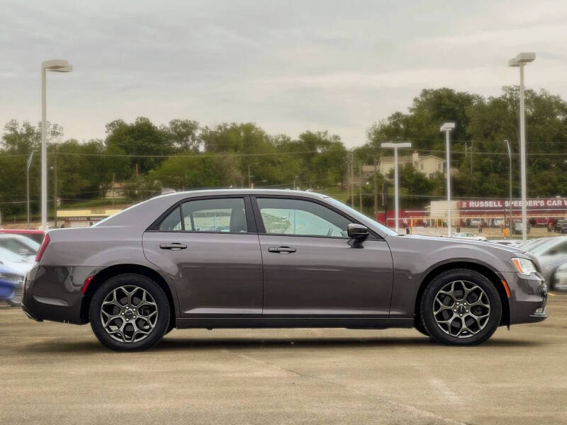 2018 Chrysler 300 S