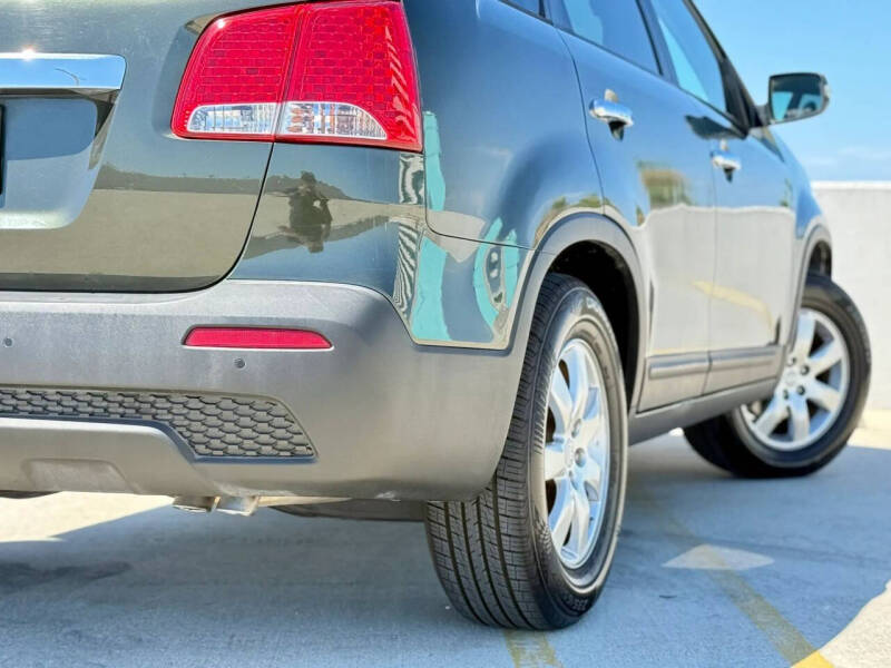2012 Kia Sorento LX