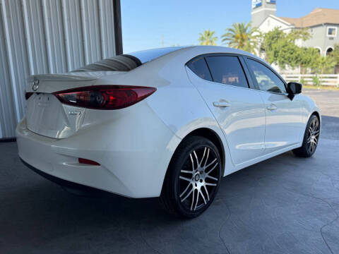 2018 Mazda MAZDA3 Touring