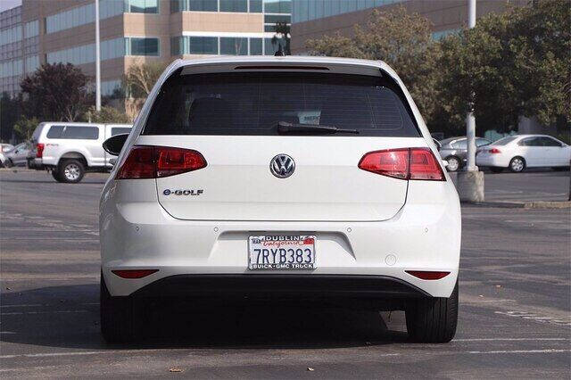 2015 Volkswagen e-Golf SEL Premium