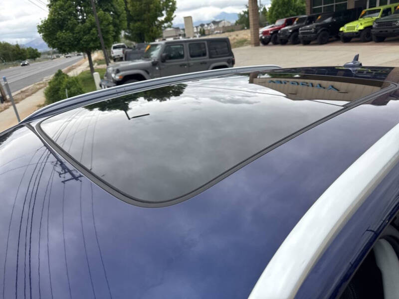 2021 Audi e-tron quattro Premium