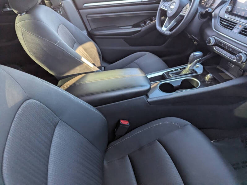 2021 Nissan Altima 2.5 SV