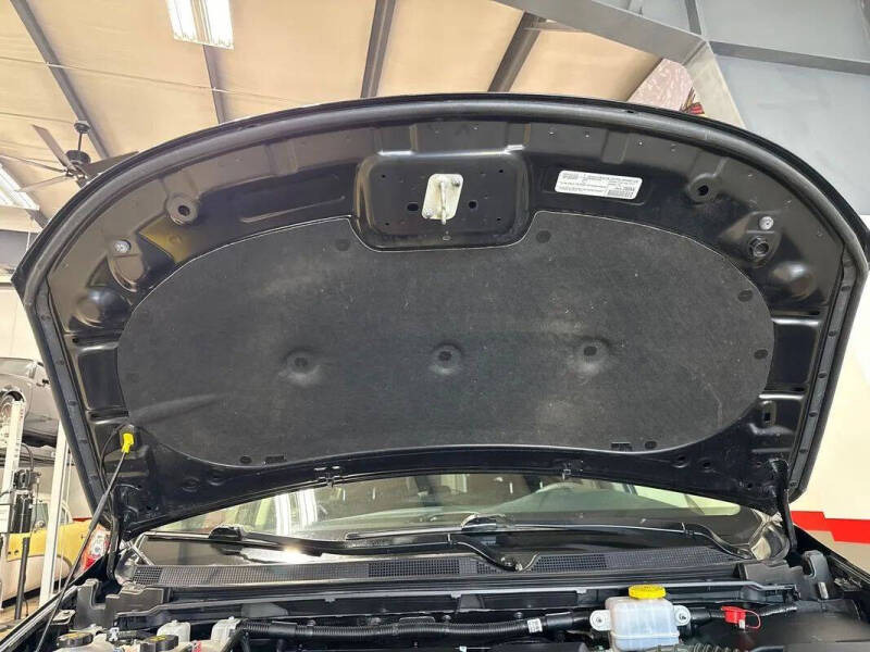 2024 Chrysler Pacifica Plug-In Hybrid Select