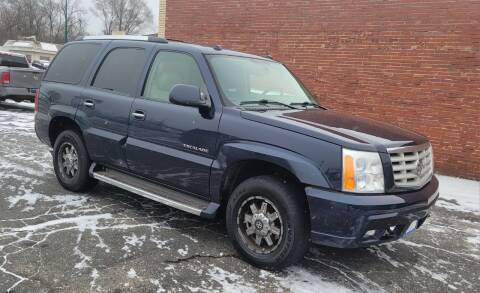 2005 Cadillac Escalade for sale at NICAS AUTO SALES INC in Loves Park IL