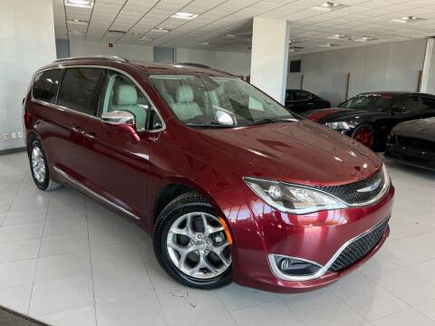 2019 Chrysler Pacifica for sale at Auto Mall of Springfield in Springfield IL