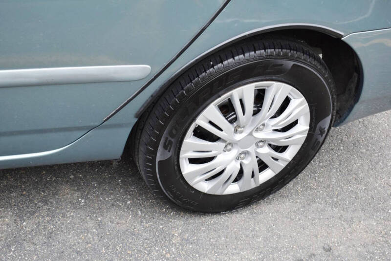 2005 Toyota Corolla CE