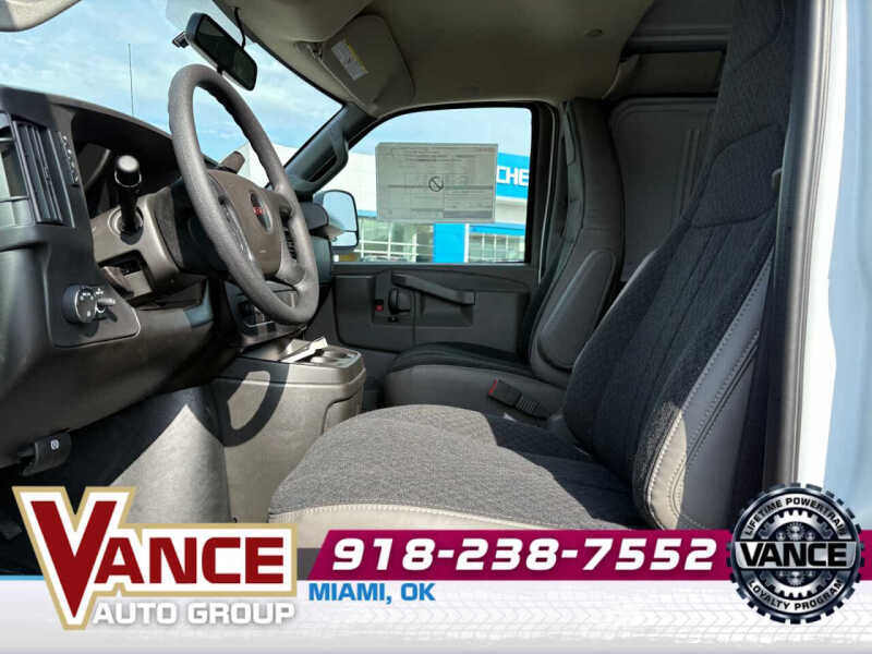 2025 GMC Savana 2500