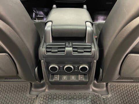 2022 Land Rover Defender 110 V8