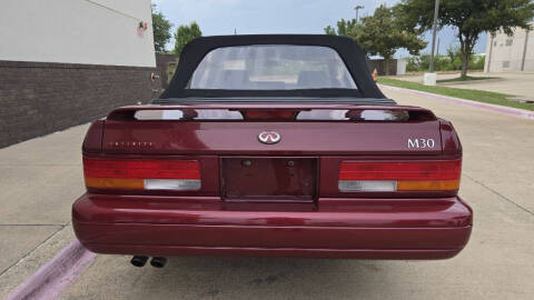 1992 Infiniti M30