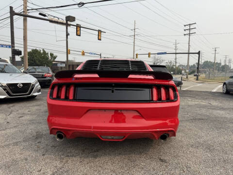 2016 Ford Mustang V6
