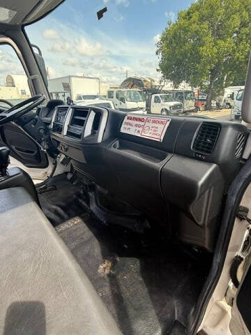 2013 Hino 268