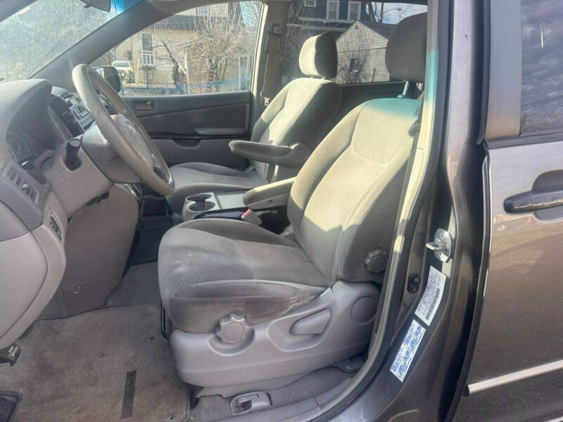 2004 Toyota Sienna