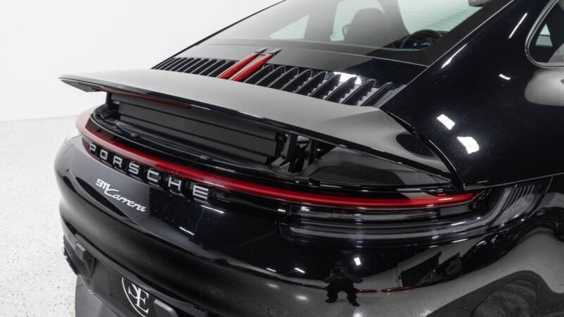 2022 Porsche 911 Carrera