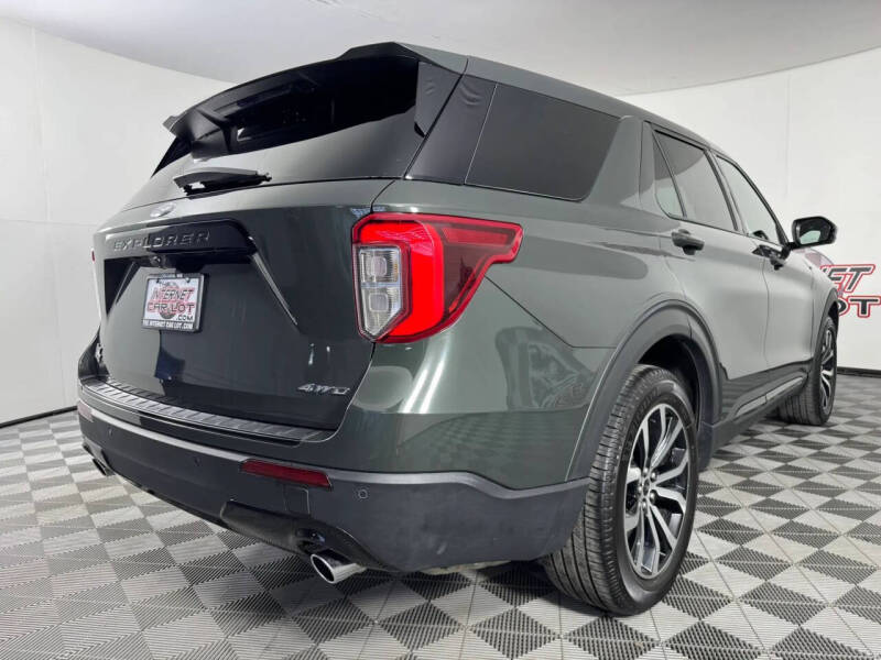 2022 Ford Explorer ST-Line
