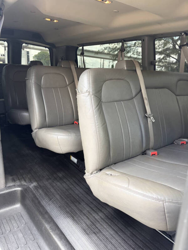 2020 Chevrolet Express LS 3500