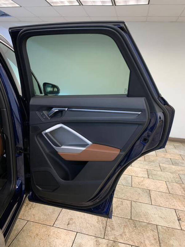 2022 Audi Q3 quattro S line Premium 45 TFSI