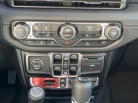 2026 Jeep Gladiator Shadow Ops