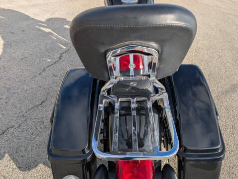 2016 Harley-Davidson FLD Switchback