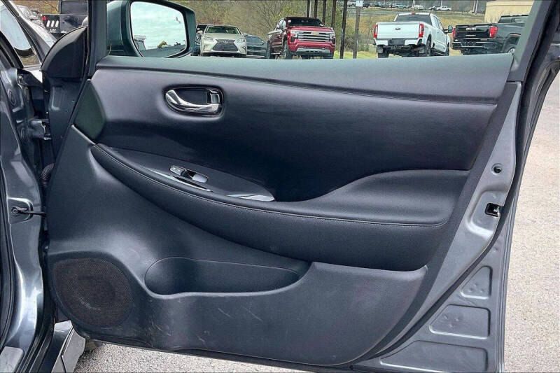 2024 Nissan LEAF SV PLUS