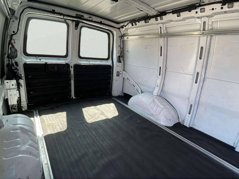 2020 Chevrolet Express 2500