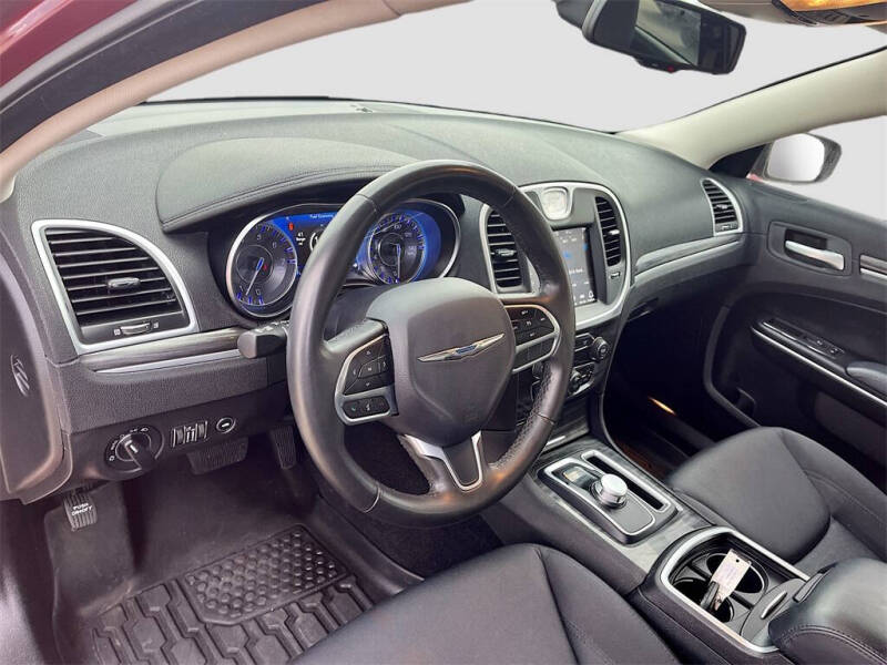 2020 Chrysler 300 Touring