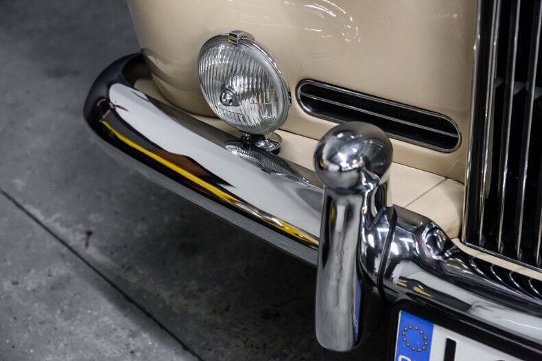 1961 Rolls-Royce SILVER CLOUD LWB