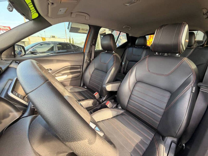 2019 Nissan Kicks S