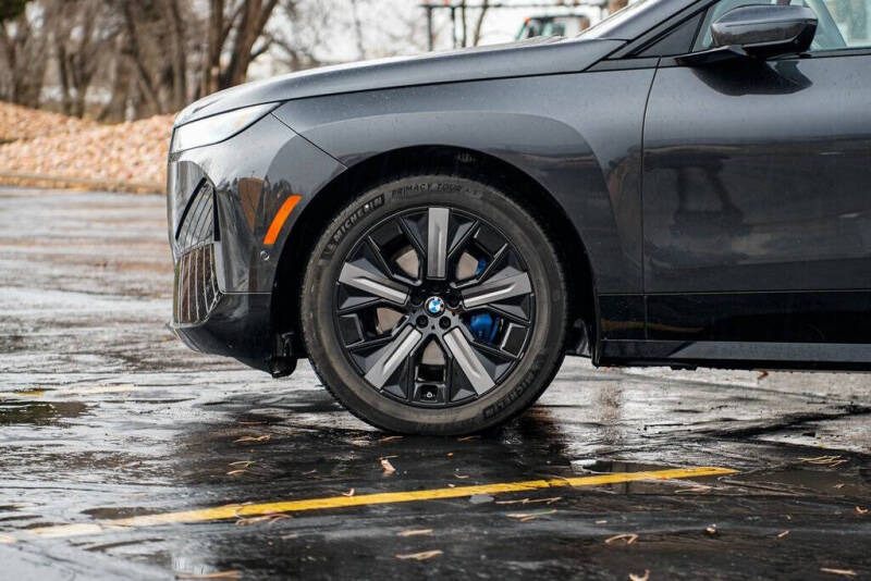 2025 BMW iX xDrive50