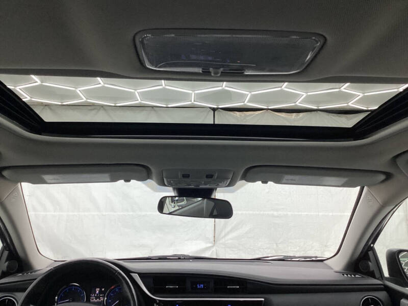 2019 Toyota Corolla XLE