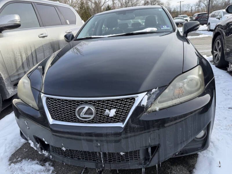 2011 Lexus IS 250's photo