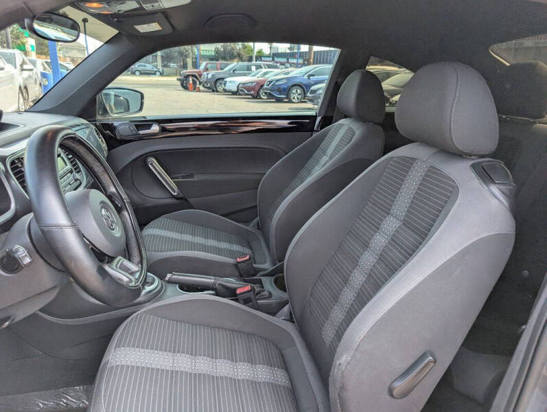 2012 Volkswagen Beetle