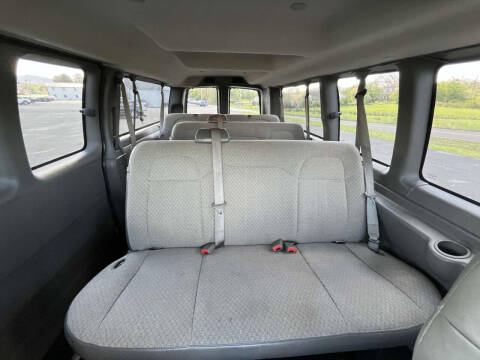 2022 Chevrolet Express LS 3500