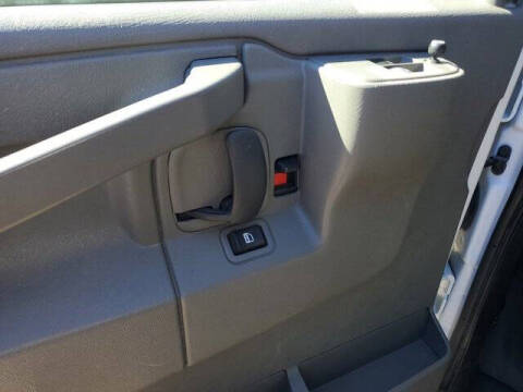 2023 Chevrolet Express 2500