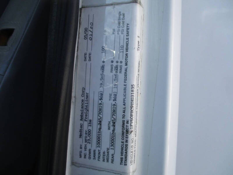 2000 Freightliner FL60