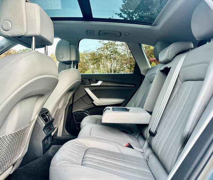 2018 Audi Q5 2.0T quattro Premium Plus